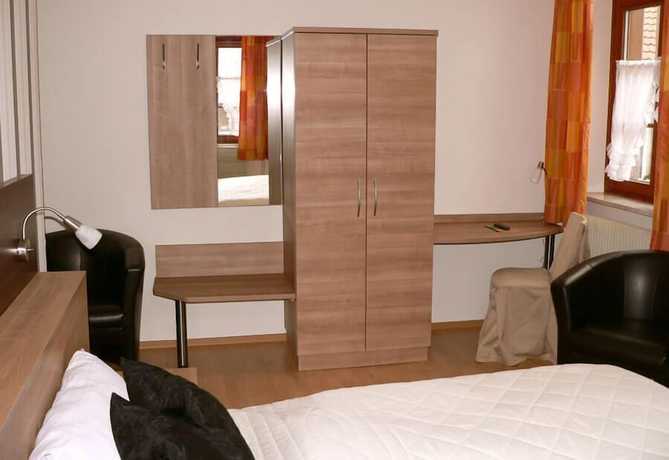 Imagen de la habitación del Fr&auml;nkischer Gasthof Hotel Zum Koppen. Foto 17
