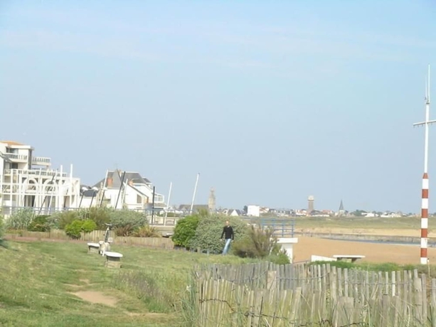 Imagen de los exteriores del Frederic. Foto 17
