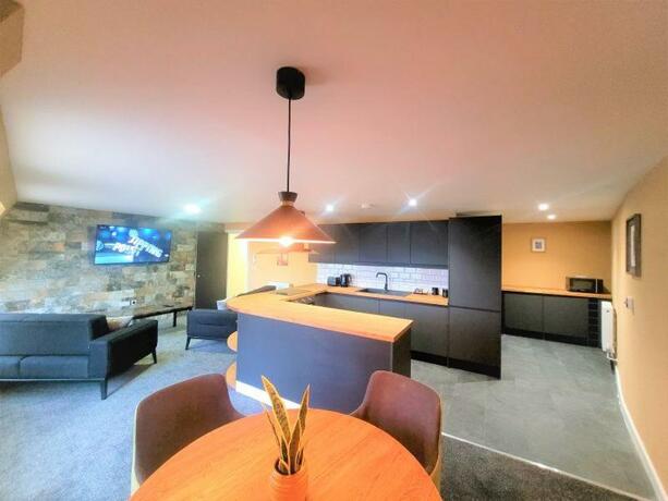 Imagen general del Friary House Serviced Apartments by Roomsbooked. Foto 16