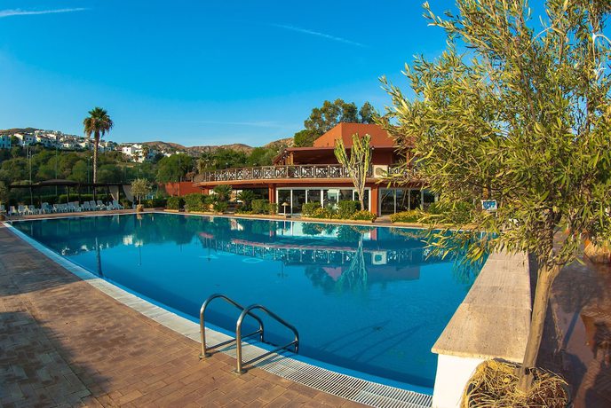 Imagen de la piscina del Fruit Village Crotone Casarossa. Foto 20