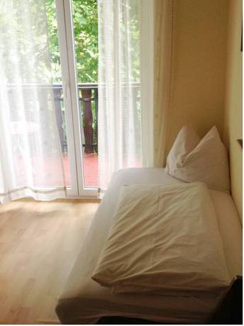 Imagen de la habitación del Fr&uuml;hst&uuml;ckspension Anna Maria. Foto 5