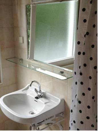 Imagen de la habitación del Fr&uuml;hst&uuml;ckspension Anna Maria. Foto 8