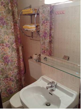 Imagen de la habitación del Fr&uuml;hst&uuml;ckspension Anna Maria. Foto 9