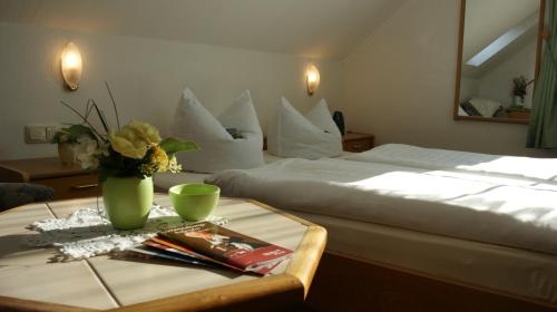 Imagen de la habitación del Frühstückspension Haus Strandeck. Foto 8