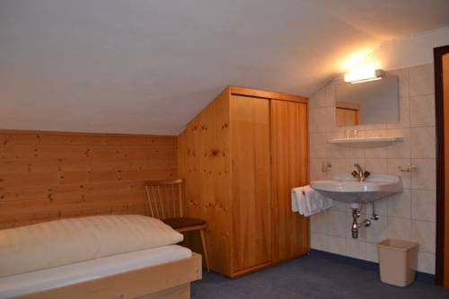 Imagen de la habitación del Fr&uuml;hst&uuml;ckspension T&uuml;rtscher. Foto 59