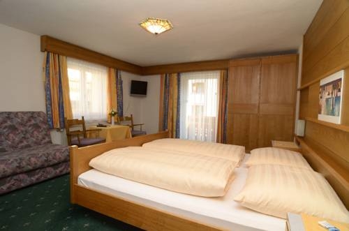 Imagen general del Fr&uuml;hst&uuml;ckspension T&uuml;rtscher. Foto 27