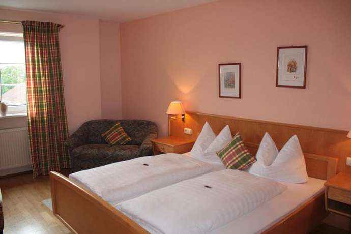 Imagen de la habitación del Fr&uuml;hst&uuml;ckspension WAGNER. Foto 8