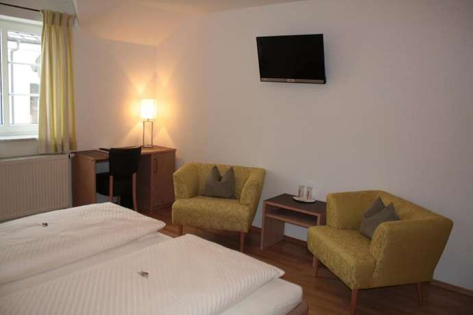 Imagen de la habitación del Fr&uuml;hst&uuml;ckspension WAGNER. Foto 9