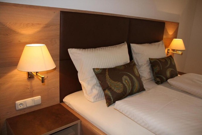 Imagen de la habitación del Fr&uuml;hst&uuml;ckspension WAGNER. Foto 16