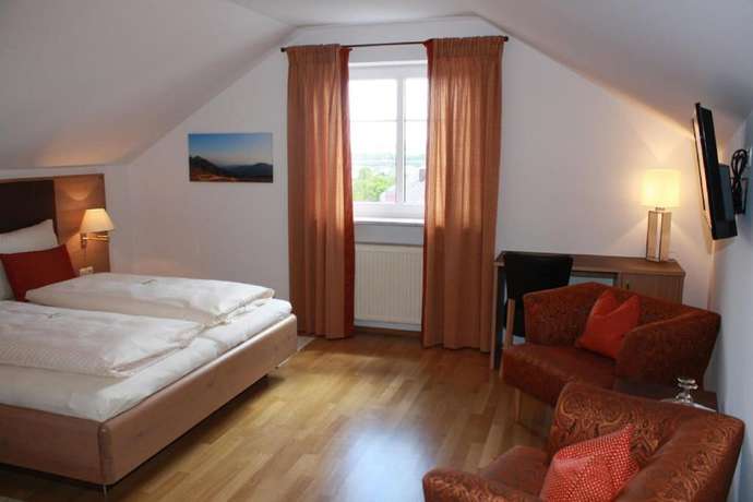 Imagen de la habitación del Fr&uuml;hst&uuml;ckspension WAGNER. Foto 17