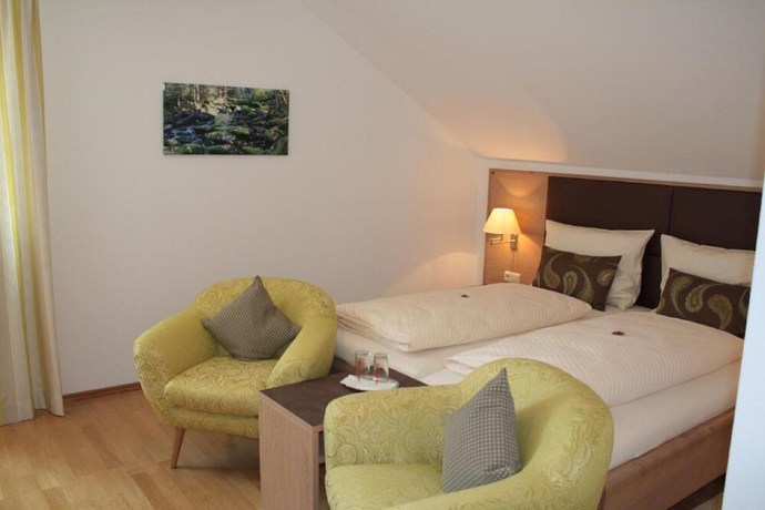 Imagen de la habitación del Fr&uuml;hst&uuml;ckspension WAGNER. Foto 19
