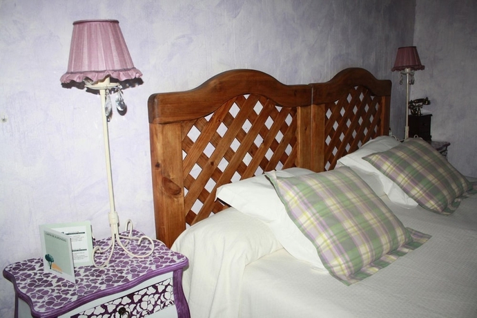 Imagen de la habitación del Fuenteplateada. Foto 2