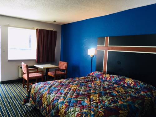 Imagen de la habitación del Fulton Inn. Foto 5