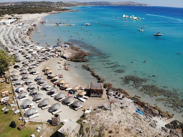 Imagen de los exteriores del FunBeach Club. Foto 20