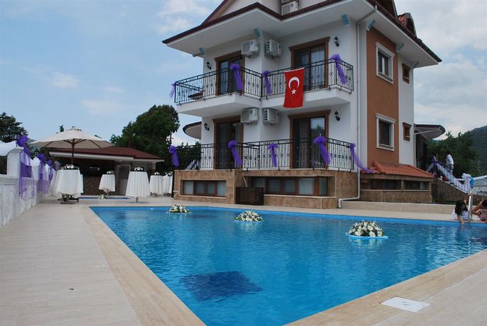 Imagen de la piscina del Funda Otel Gocek. Foto 14