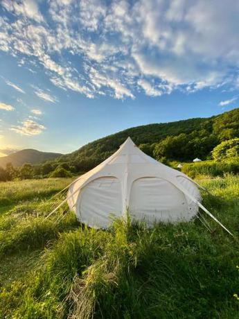 Imagen de los exteriores del Futuro Camp Project. Foto 16