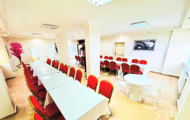 Imagen del bar/restaurante del GARDEN LİVA HOTEL. Foto 1