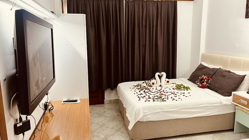 Imagen de la habitación del GARDEN RUYA HOTEL. Foto 15