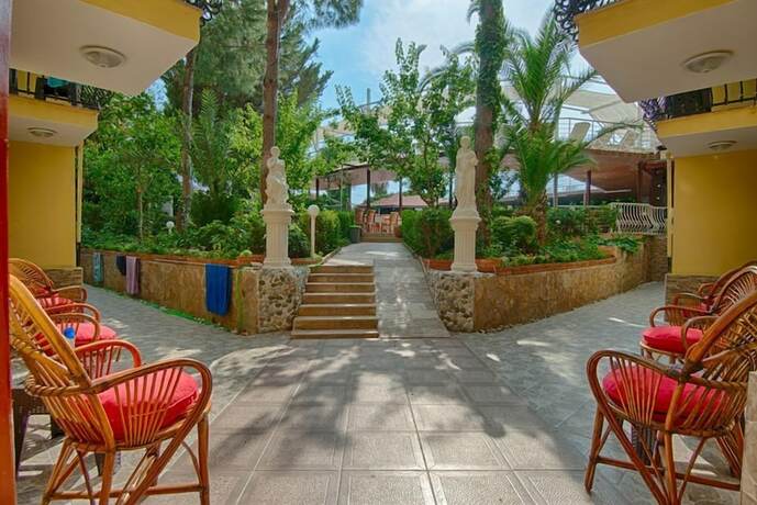 Imagen general del GARDEN RUYA HOTEL. Foto 12