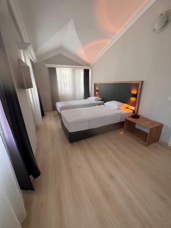 Imagen de la habitación del GOLDEN DAISY HOTEL SİDE. Foto 9