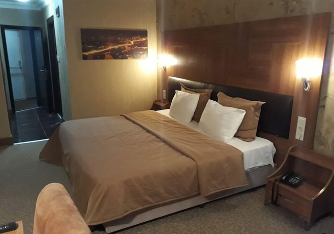 Imagen de la habitación del GRAND GOLD BEACH HOTEL KUMBURGAZ. Foto 2