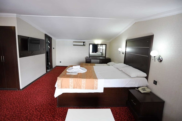 Imagen de la habitación del GRAND GOLD BEACH HOTEL KUMBURGAZ. Foto 9