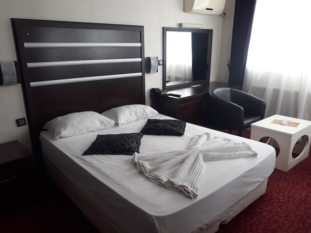 Imagen de la habitación del GRAND GOLD BEACH HOTEL KUMBURGAZ. Foto 12