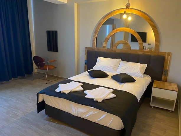 Imagen de la habitación del GRAND &Ouml;ZALP AİRPORT HOTEL. Foto 6
