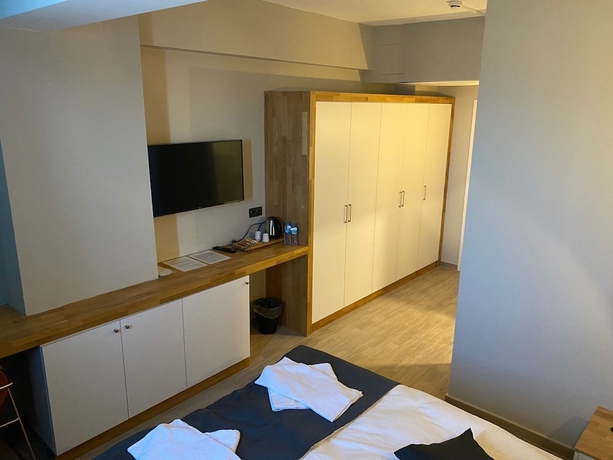 Imagen de la habitación del GRAND &Ouml;ZALP AİRPORT HOTEL. Foto 7