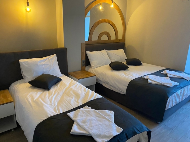 Imagen de la habitación del GRAND &Ouml;ZALP AİRPORT HOTEL. Foto 10
