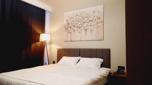 Imagen de la habitación del GRANDROYAL HOTEL. Foto 18