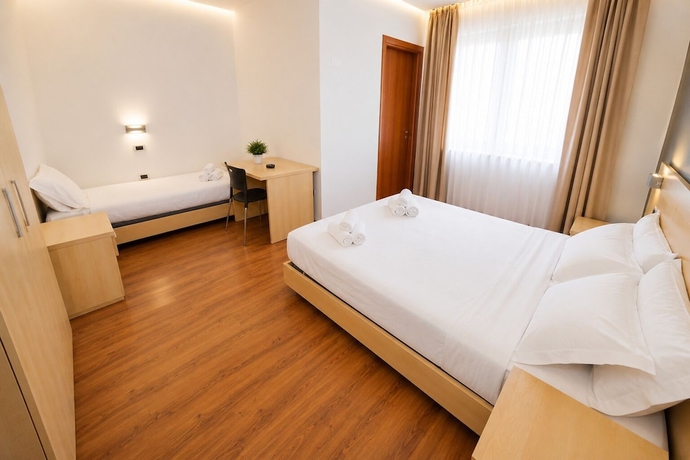 Imagen de la habitación del GRIF HOTEL. Foto 2