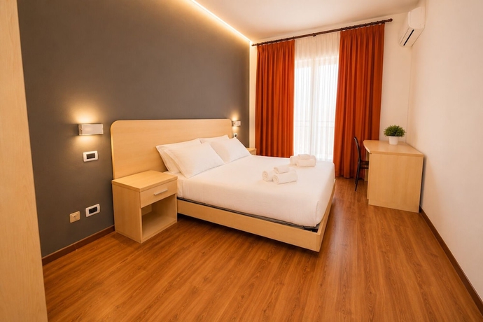 Imagen de la habitación del GRIF HOTEL. Foto 10