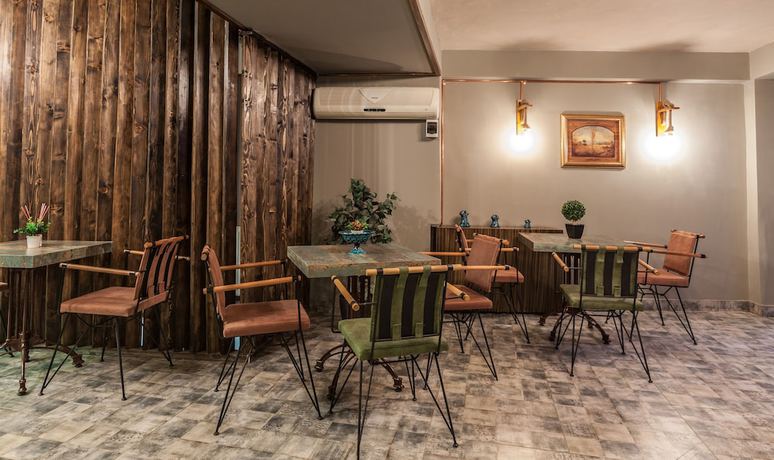 Imagen de los interiores del Galata 1785 Suites. Foto 13