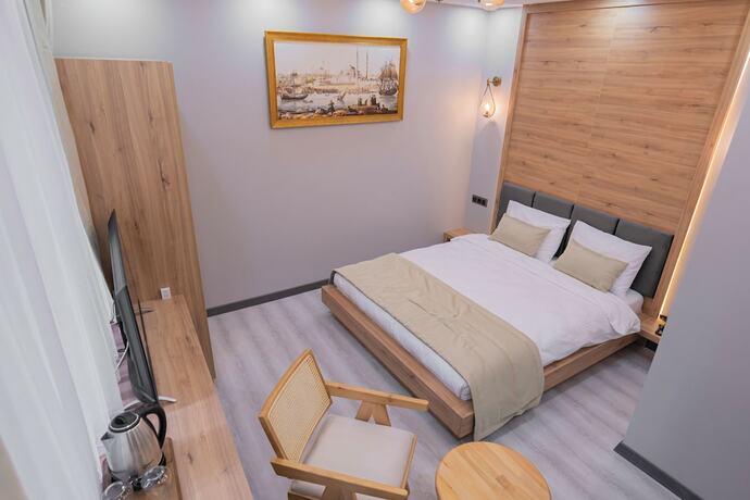 Imagen de la habitación del Galata Greenland Hotel. Foto 19