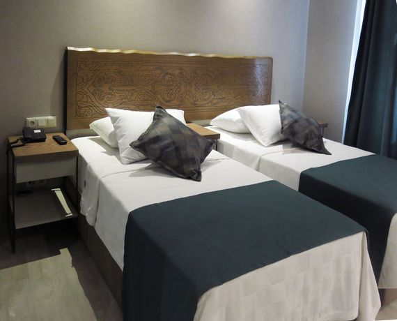 Imagen de la habitación del Galatahan Hotel. Foto 14