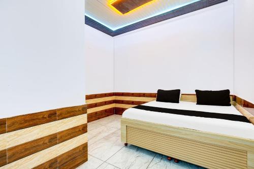 Imagen general del Galaxy Hotel. Foto 1