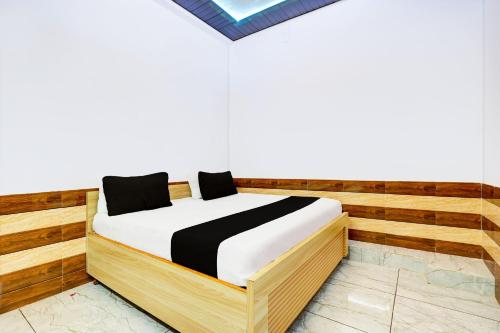 Imagen de la habitación del Galaxy Hotel. Foto 19