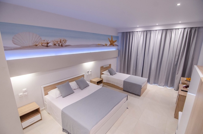 Imagen de la habitación del Galazio Beach. Foto 7