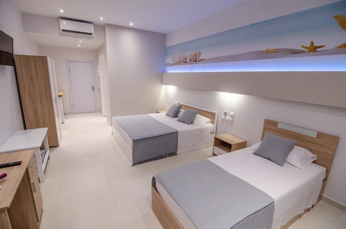 Imagen de la habitación del Galazio Beach. Foto 11