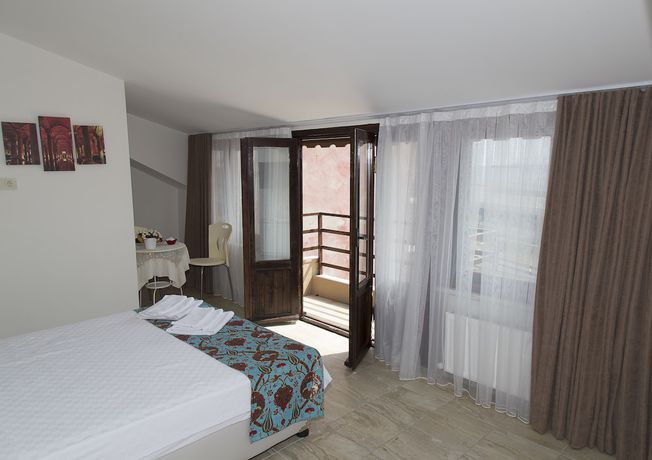 Imagen de la habitación del Galley Hotel. Foto 4