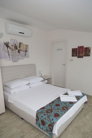 Imagen de la habitación del Galley Hotel. Foto 10