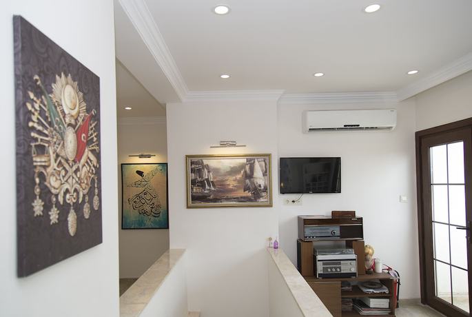 Imagen de los interiores del Galley Hotel. Foto 18