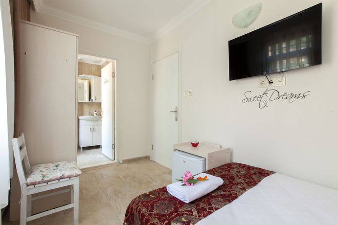 Imagen de la habitación del Galley Hotel. Foto 15