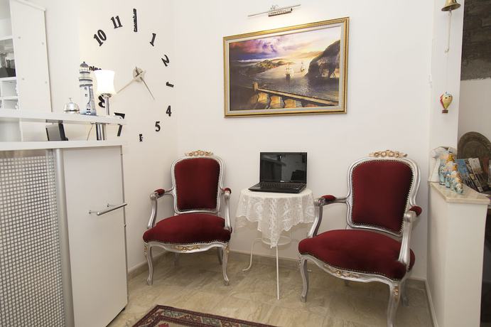 Imagen de los interiores del Galley Hotel. Foto 20