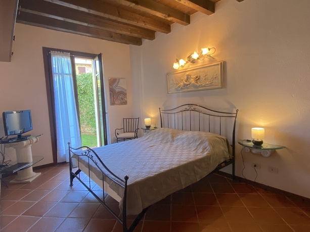 Imagen de la habitación del Garda Resort Village. Foto 3