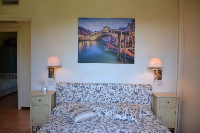 Imagen de la habitación del Garda Resort Village. Foto 11