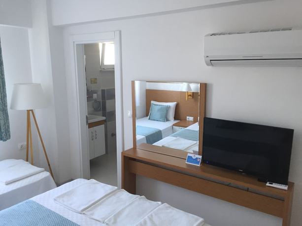 Imagen de la habitación del Garden Ada Hotel. Foto 2