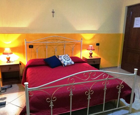 Imagen de la habitación del Garden Inn, Capua. Foto 14