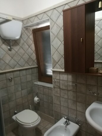 Imagen de la habitación del Garden Inn, Capua. Foto 20